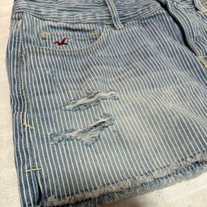 Hollister VTG Y2K Blue STRIPED Denim Mini Jean Skirt, size 5/27